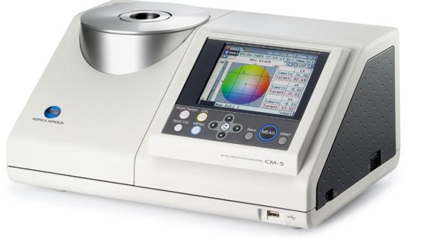 Spektrofotometr