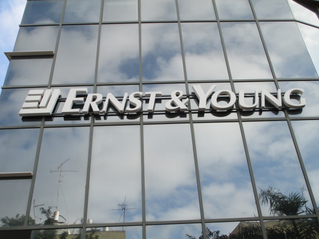 Ernst & Young AkzoNobel