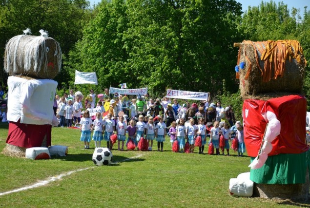 Kolorowe boiska Śnieżka