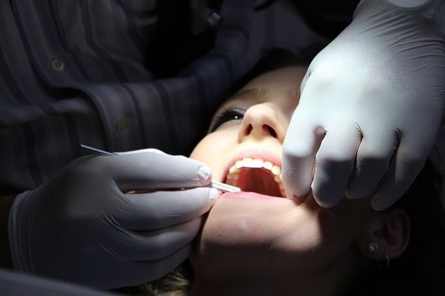 nanopowłoka implanty dentystyczne