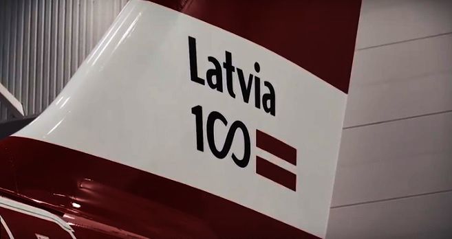 AkzoNobel Łotwa samolot airBaltic