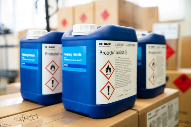 W ramach kampanii Helping Hands koncern BASF przekazał niemieckim szpitalom środki dezynfekcyjne i ponad 100 mln masek ochronnych. Fot. arch. BASF